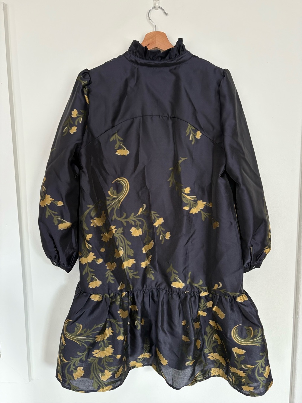 Tuckernuck || Jasmine Vine Jacquard Palmerston Dress Floral Mini Navy Gold Large - Picture 6 of 10